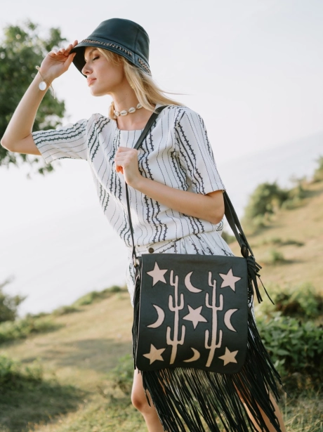 Hand bag / cross body bag Texas Fringe Satchel Bag in Black 9 qa2june_155